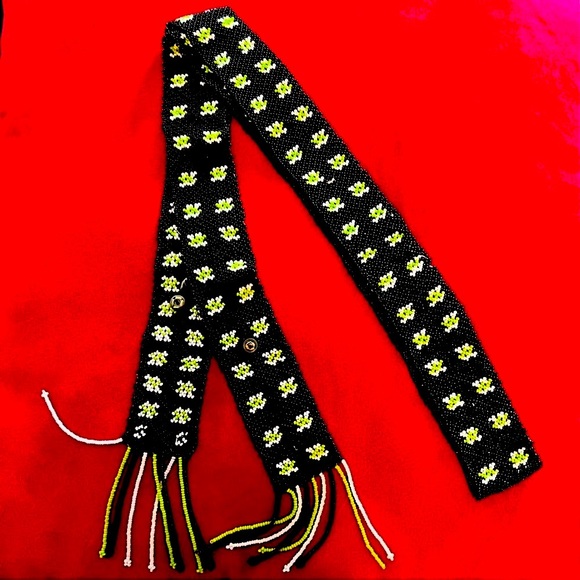 All beaded Black, white and green vintage micro hand beaded belt. - Picture 5 of 13